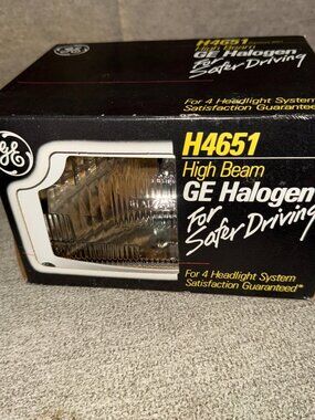 HIGH BEAM Headlight Bulb Base GE Lighting Halogen Whiter H4651 New Old Stock
